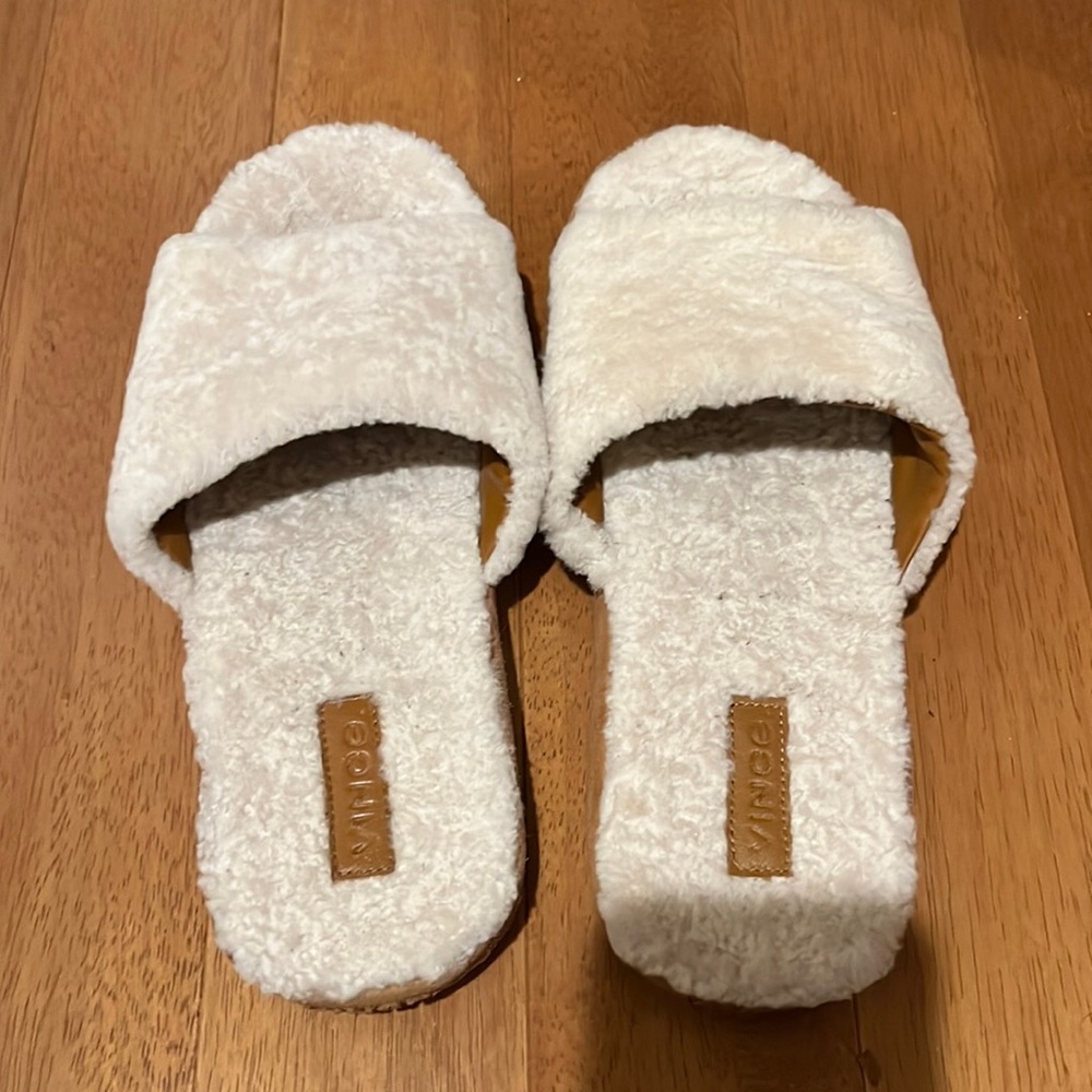 Great Used Condition Vince Slippers